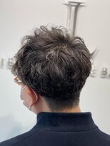 リバティシェアバーバー 銀座2nd(LIBERTY SHARE BARBER)&nbsp;スキンフェードコテパーマ濡れパンマッシュパーマ[銀座<理容室>]