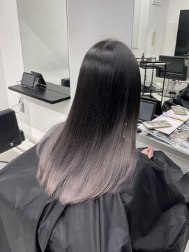 アライブ キチジョウジ(ALIVE Kichijoji) ホワイトシルバーグラデーションカラー