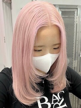 ウィコ 新宿(WICO) ホワイトピンク☆[新宿駅/切りっぱなしボブ/エアリーロング]