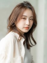 大人かわいい／20代30代／バングカット／オリーブベージュ