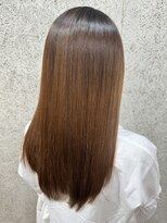 ガーディナ(Gardina)&nbsp;髪質改善　髪質改善トリートメント　艶感　ロングストレート