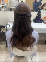 ルナクレセント (Luna crescent)&nbsp;キレイ目ハーフアップ