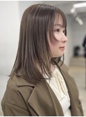 オリーブベージュ