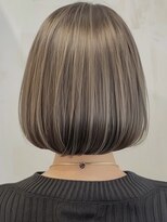 ネックス 表参道本店(nex)&nbsp;デザインカラーレイヤーカットウェットヘアオリーブベージュ白髪