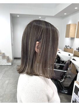 外ハネボブ/ハイライトカラー【ミナ】