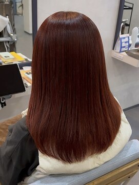 ルーチェ(Lu-che) ブリーチなしで作るレッドカラー/ピンクベージュ