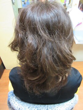 ヨシユキコンディショニング ダメージレスな縮毛矯正「強いくせ毛～ダメージ毛まで対応」222