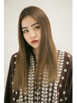 クロエ 梅田(Cloe) ストレートタッチのラフロング