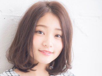 ウミ ヘアデザイン(UMI HAIR DESIGN)の写真/表参道の有名店出身のトップスタイリストが担当！独自の似合わせ論とパーソナルカラーで史上最高の自分に♪