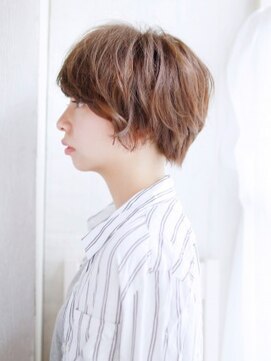 ナル 白山神社参道通り店(nalu) 丸みのあるショートボブスタイル