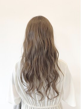 ラテ アトリエ(latte atelier) 殿堂入り!ハイトーンアッシュ!