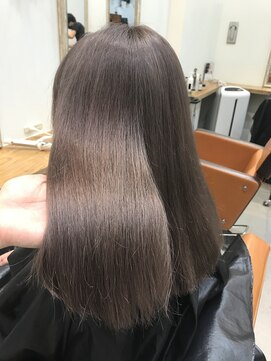 ネイヴィル(navile) シアーベージュ