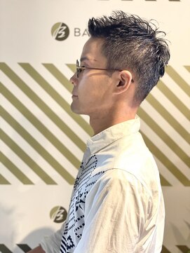 バーバーバー アカバネ(BARBER-BAR AKABANE) 大人のショートスタイル【BARBER-BAR】