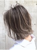 外国人風バレイヤージュ、ハイライトカラーアッシュグレージュ