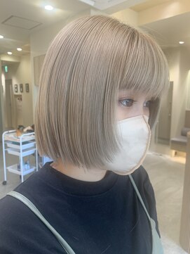 ウインナーヴィジョン 栄 久屋大通店(WINNER VISION) さりげなフェイスレイヤーのパツッとボブスタイル