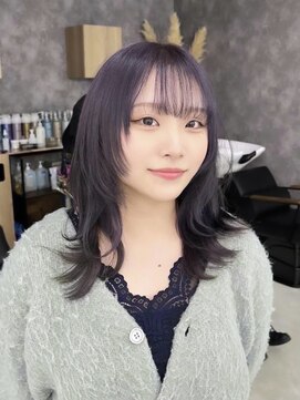 リル 溝の口(LiL) ラベンダーグレー×レイヤーカット/ブリーチ/ダブルカラー