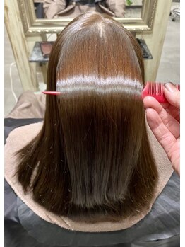 クレアール 足利店(CREAR)の写真/柔らかい自然な縮毛矯正はCREARで☆【触れたくなる潤いストレート】ベテランカット&潤い縮毛矯正¥9800