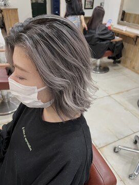 ノーム 横浜(NORM) シャドウルーツカラー