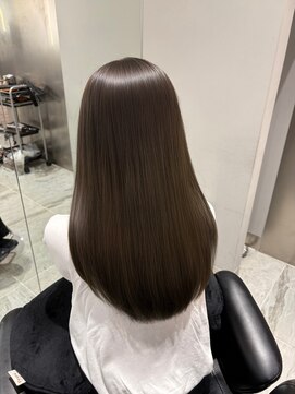 バレット 表参道(VALETTE) 透明感たっぷりオリーブベージュ