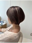 丸みショートボブ☆細めハイライトメッシュ白髪ぼかし☆縮毛矯正