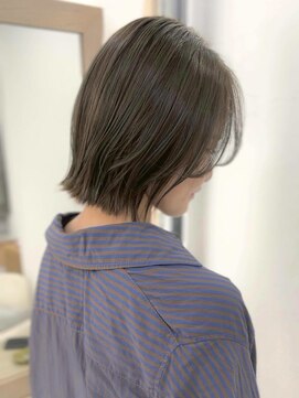 ロロ(Lolo) 透明感カラーオリーブグレージュ