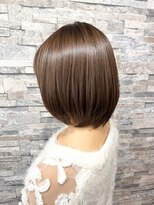 ヴィソップ(V.S.O.P) 【クーポン付】艶感カラーグレスで叶う大人上品丸みボブスタイル