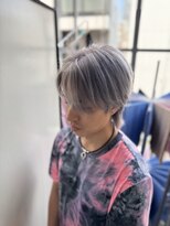 アーフィー 千葉(Arphy) ホワイトシルバー/ブリーチ/ダブルカラー/レイヤー/千葉