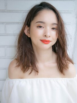 ルティア(Lutia) サイドパート 大人かわいい ダブルカラー