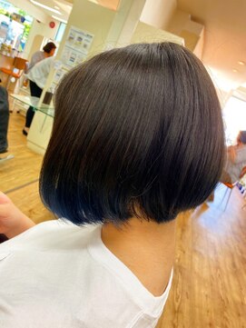 ラピッシュ Lapish桜田店 〈ラピッシュ桜田〉裾カラーショコラベージュマッシュボブウルフ