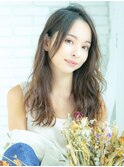 大人かわいい耳かけローライトアッシュブラウンふわミディ