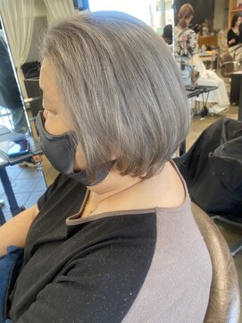 ソワンドゥブレス 瓜破店(soin de brace) グレーヘア