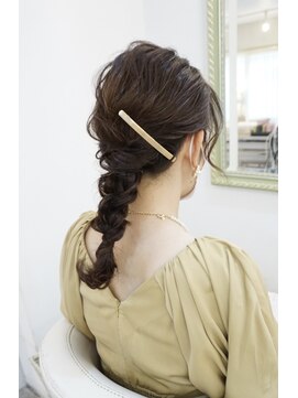 ヘアアンドメイクジップ恵比寿 (Hair＆Make ZIP) ウェーブ編み下げヘアセット