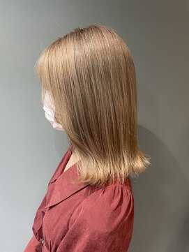 スイート(Suite) ハイトーン艶感ベージュ