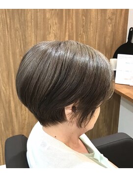 ナガレ(流 na.ga.re) 絶壁隠しショート