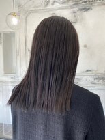 カムジーヘッドカミノウラ(COMEGHEAD KAMINOURA)&nbsp;インナーカラーイヤリングカラーブリーチ髪質改善トリートメント