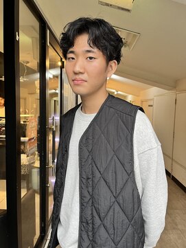 アイズ 海老名(AIZU) ニュアンスパーマ センターパート カルマパーマ 毛流れパーマ