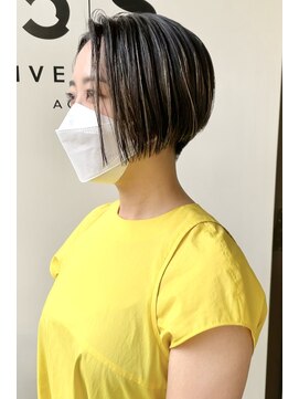 ファイブシーン アオヤマ(5SCENE AOYAMA) ボブ刈り上げ切りっぱなし前下がりボブ刈り上げモードボブ