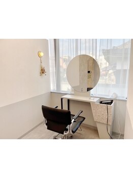 美髪になりたい大人女性の為の髪質改善サロン！全席個室のプライベート空間でリラックス◎