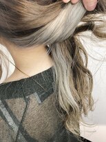 フルショウ 栄店(FURUSHO)&nbsp;ホワイトブロンド　インナーカラー　ハイトーンカラー