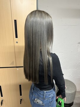 トクテ 高円寺(tokute) くびレイヤーエモージュ前髪ピンクベージュワンカール【高円寺】