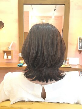 ルパラディー (le paradis) レイヤーたっぷりのふんわりスタイル