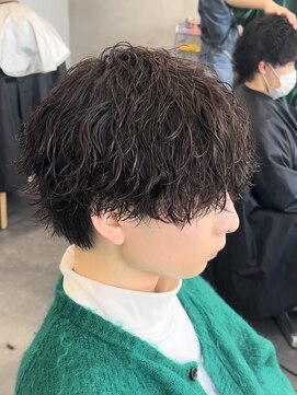 フィフス トウキョウ (fifth TOKYO) シャドウパーマ緩め波巻きツイストスパイラルパーマ縦落ちパーマ