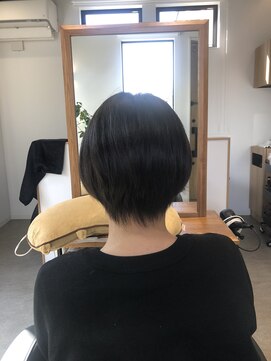 ウトカ(utoca) 襟足スッキリショート