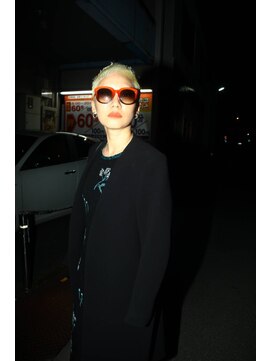 ペネロープ(Penelope) 【新宿】ハイトーンベリーショート　担当　清水圭太