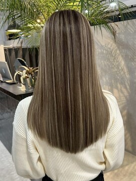 メリー オオサカ(Merly Osaka) バレイヤージュ/似合わせカット