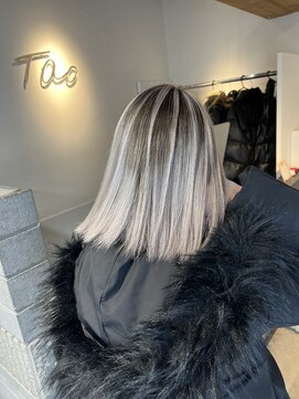 カラ 京都河原町(Kala) ホワイトシャドウルーツ