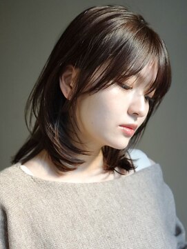 クィーンズガーデンバイケーツーギンザ(QUEEN’S GARDEN by K two GINZA) ミディアムレイヤー*レイヤーボブ*レイヤーカット*30代40代50代