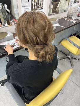 セットサロン ベル(Belle) 下めアップ