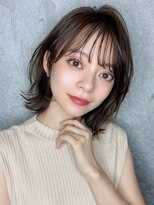 クーエフー 表参道(coo et fuu)&nbsp;外ハネ前下がりボブレイヤー透明感グレージュブリーチなしカラー