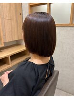 ロッカ(ROCCA) ぷつっとラインの艶ボブ